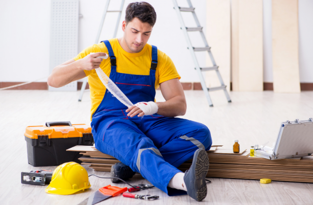 Common Injuries Experienced by a Handyman and How to Prevent Them