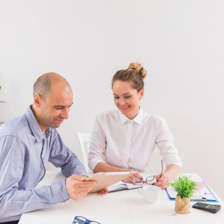 Top 6 Qualities to Look for When Choosing a Medicare Broker
