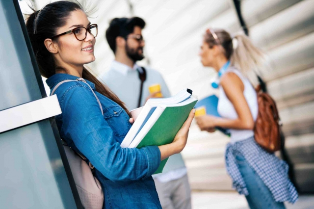 Ashoka University MA Economics vs Delhi School of Economics MA Economics: A Comprehensive Comparison