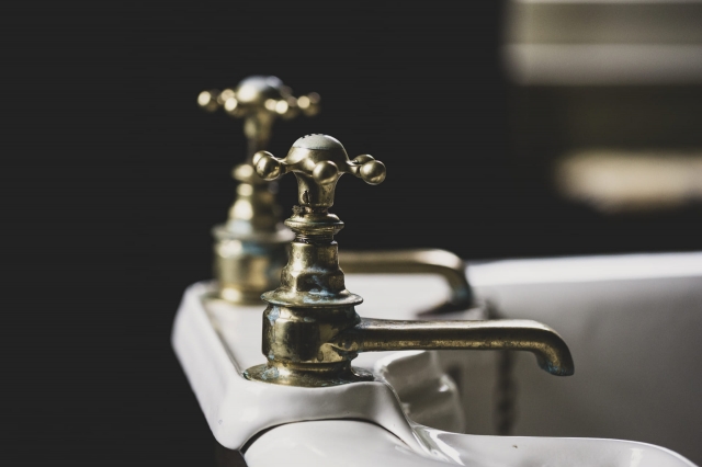 10 Overlooked Plumbing Issues in Vintage Homes