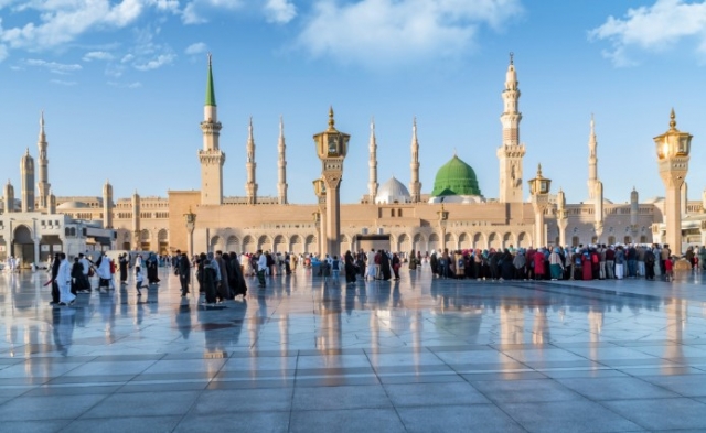 Why Should Families Consider Booking a Spiritual Journey in September?