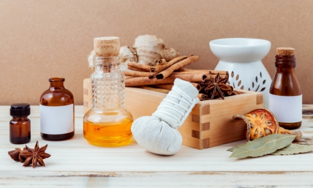 Why Aadhunik Ayurveda is India’s Leading Skincare & Wellness Manufacturer