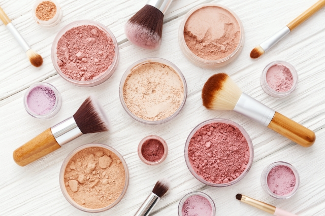 Mineral Cosmetics Market is Estimated to Witness High Growth Owing to Increasing Adoption of Chemical-Free Products