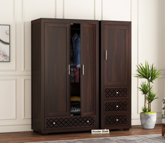 Almirah Artistry: Design Ideas to Personalize Your Space