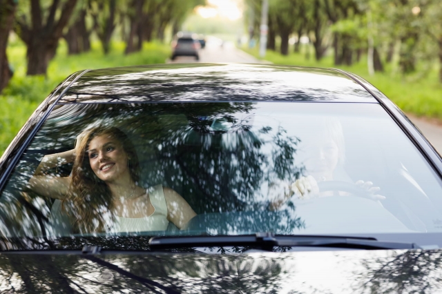 7 Reasons Windshield Repair Can’t Wait When You Spot a Chip