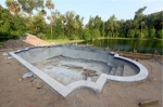 DIY vs. Professional Pool Construction: Which One Is Right for You?