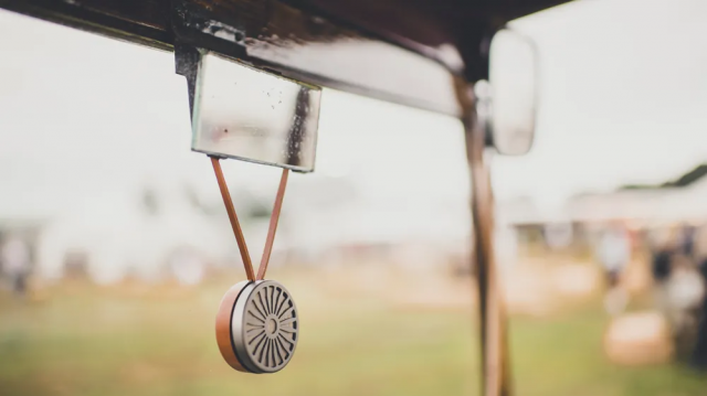 Luxury Car Scents on a Budget: Get a Premium Aroma with Hanging Fresheners