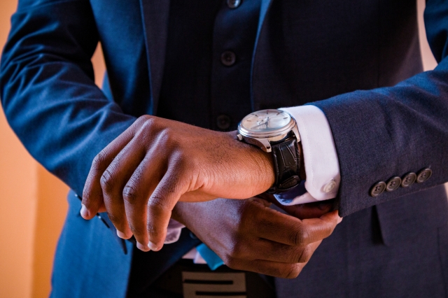 Sleek and Stylish: Men’s Watch Designs for Modern Aesthetics