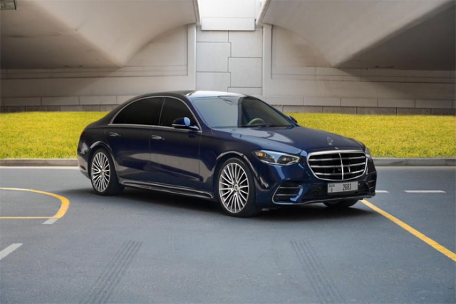 Best Luxury Car Rental in Dubai, Hire a Chauffeur