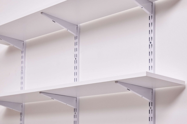 How an Efficient Shelving Repair Service Can Save You Money