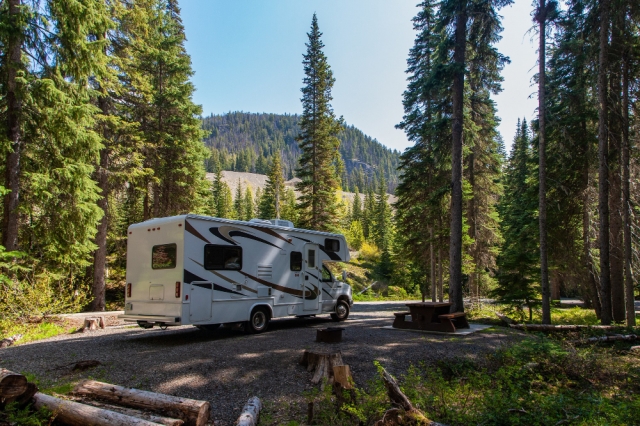 Off-Grid Adventures: A Beginner's Guide to Boondocking in Your RV