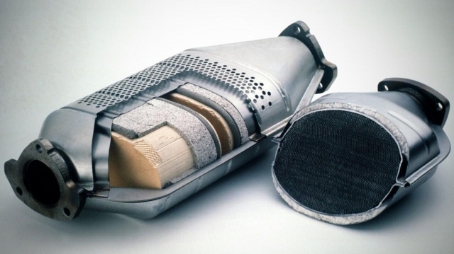 Automotive Catalytic Converter Market Experiences Robust Growth Due to Stringent Vehicle Emission Regulations