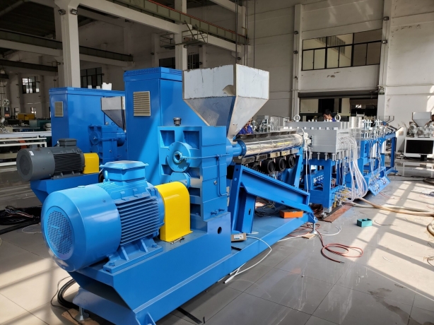 Global Extruded Plastics Market Surges with Rising Demand in Packaging Industry