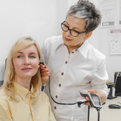The Importance of Professional Hearing Aid Fittings – What Rohini Dealers Offer