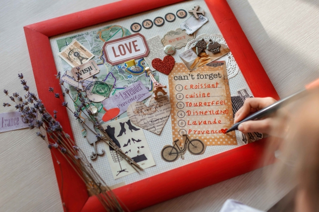 Create A Vision Board Online: The Digital Approach To Manifesting Goals