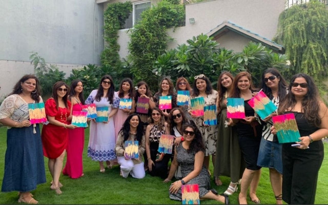 Trending Paint Party Ideas in 2025: From Corporate Team Building Activity to Bachelorette Paint Party