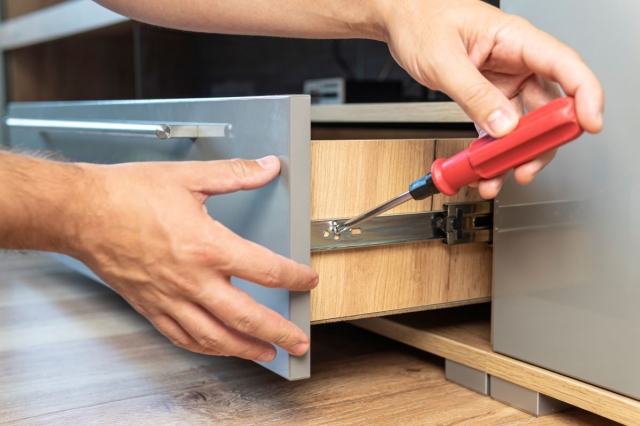 How to Fix a Medicine Cabinet Hole: A Step-by-Step Repair Guide