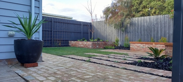 Landscaping in Melbourne: Transform Your Outdoor Space with Expert Designers