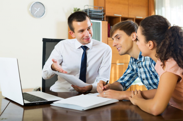 Choosing The Right Real Estate Agent: Traits To Look For