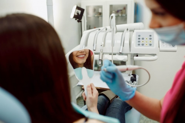 Pain-Free Dental Services with The Latest Innovations