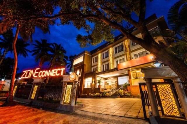 Vacation Goals: Best Place to Stay in Goa at a 4 Star Hotel in Parra