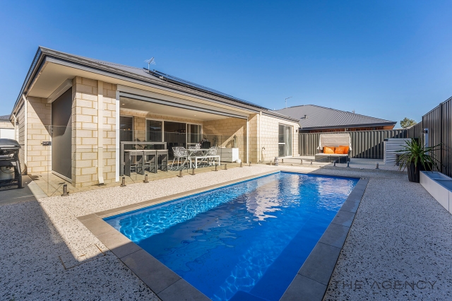 How Mandurah Real Estate Agents Can Help You Sell Your House Faster
