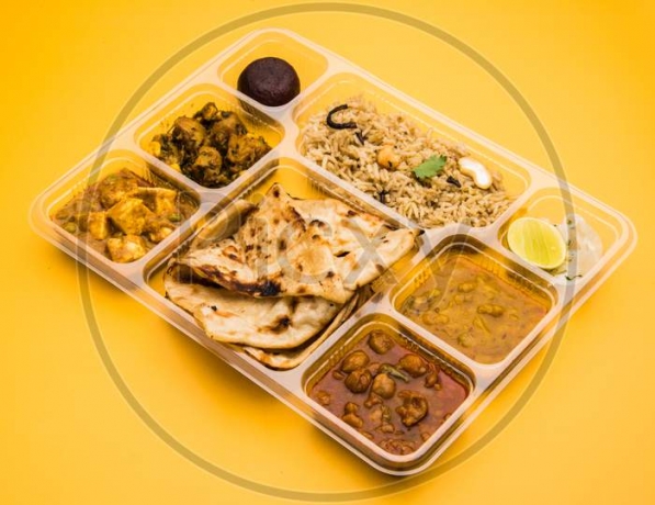 Top Picks for Pure Veg Restaurants Near Jaisalmer Fort