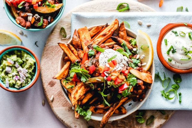 What Can You Eat After a Tooth Extraction? 10 Best Foods to Speed Recovery and Reduce Pain