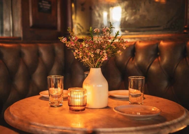 Classic Bar Taverns Near Me? White Horse Tavern Nails the Vibe