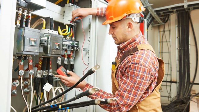 Residential, Commercial Electrician Services & Electrical Contractors in Coquitlam: Upgrading Your Space with Reliable Electrical Solutions