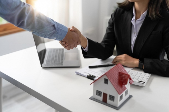 Finding the Best Realtor in Burnaby: How to Sell Your Home with Success