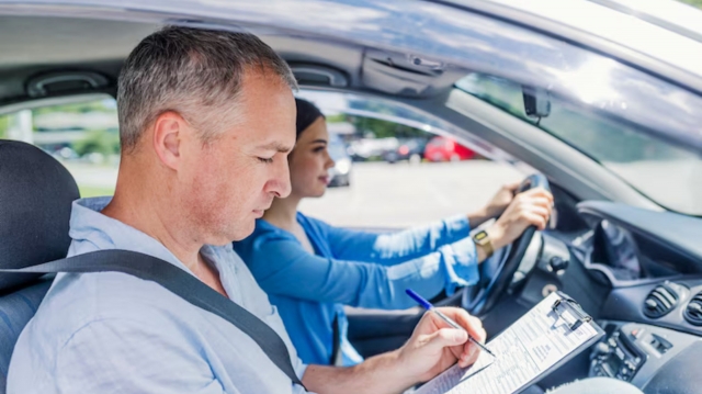 Top-Rated Driving Lessons in Markham: Enroll in a Certified Driver Training Program