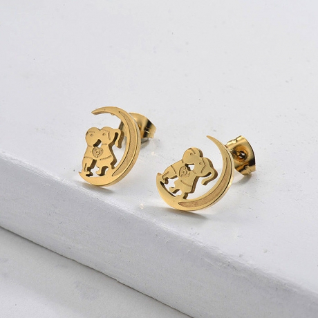 The Rising Popularity of Wholesale Jewelry in Modern Fashion