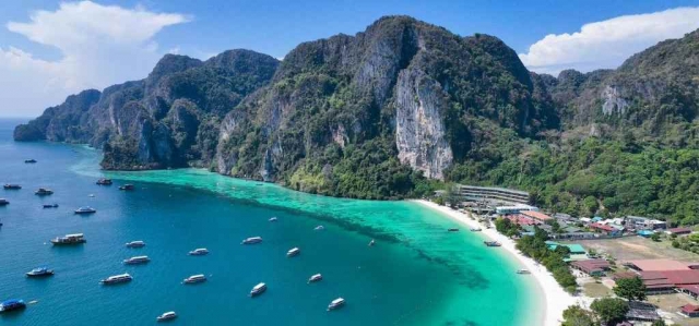 Discovering Thailand's Top Beaches: A Scenic Adventure from Phuket to Krabi
