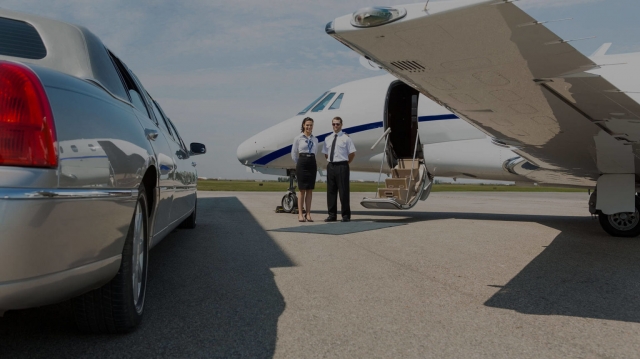 Airport Transportation Service in EWRAirport -   Saber West 