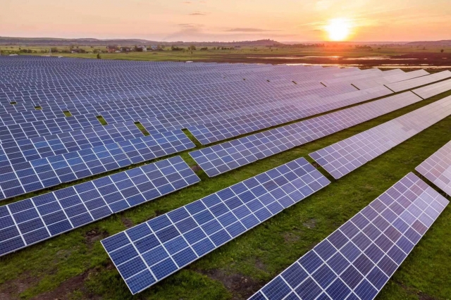 Best Business Solar Panels: Top Tier-1 Suppliers and Manufacturers in 2025