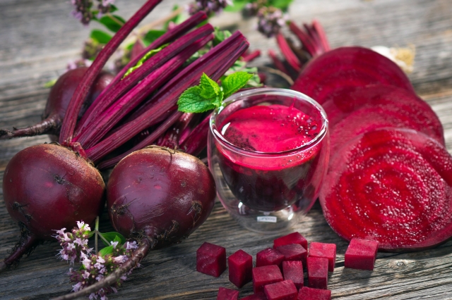 Best 10 Natural Juices to Detox Your Body and Mind Fast - HolyIndia