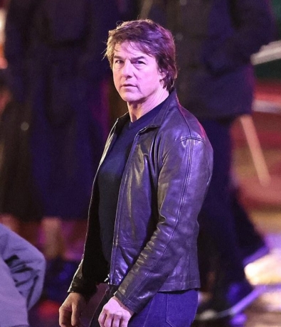 Tom Cruise in Leather Jacket: A Timeless Fashion Icon