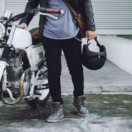 10 Motorcycle Accessories That Combine Style and Function