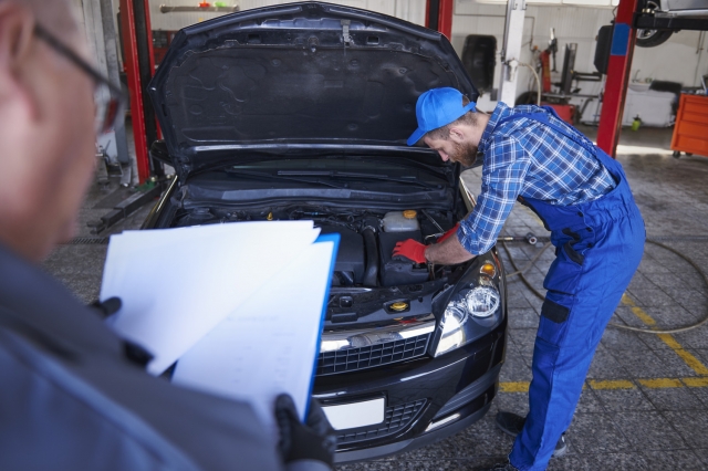 Car General Check-Up and Oil Filter Change Services at Auto Inc.