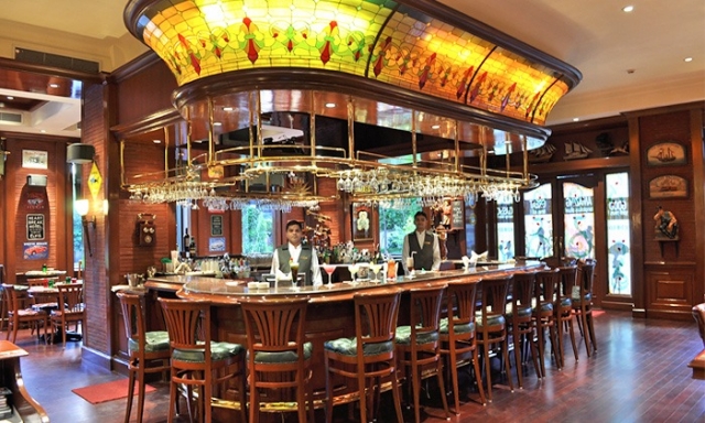 Is This the Most Stunning Rooftop Bar in Jaipur Right Now?