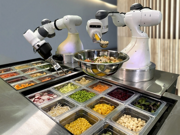 Food Robotics Market CAGR to be at 11.31% | USD 9.32 Billion Industry Revenue by 2033
