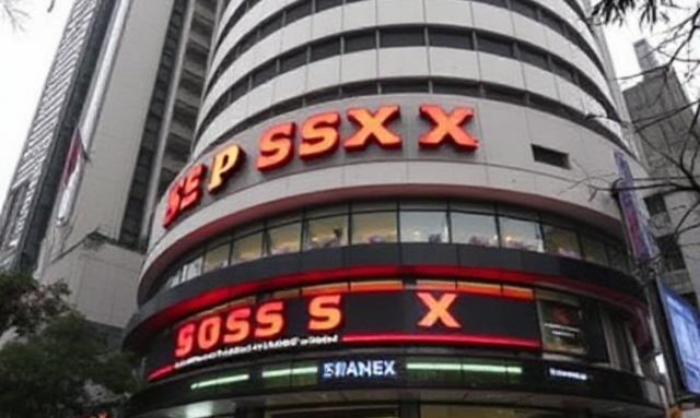 PSX Bounces Back After Record Fall; KSE-100 Gains Over 2,200 Points