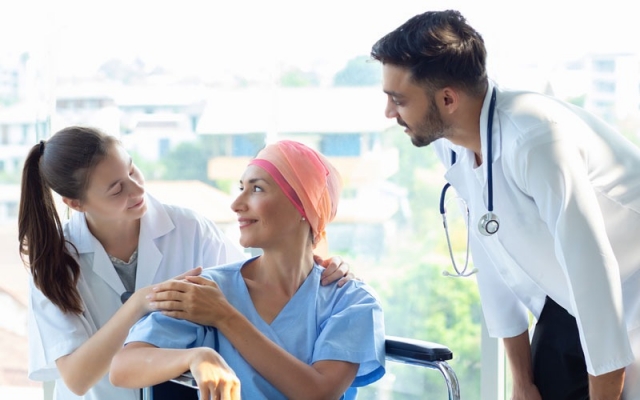 Cancer Care Redefined: Expert Cancer Specialists and Surgeons in Delhi