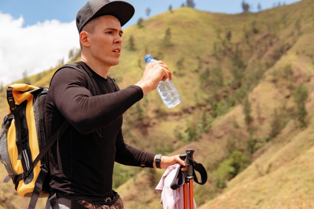 Hydration Backpacks' Military and Warehouse Roles