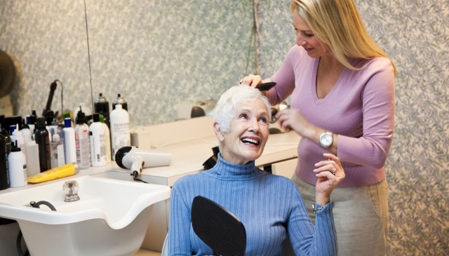 Bringing Beauty and Connection to Seniors at Home