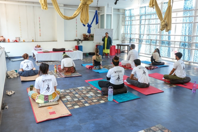 From Teacher to Master – 300-Hour Yoga TTC in Rishikesh 