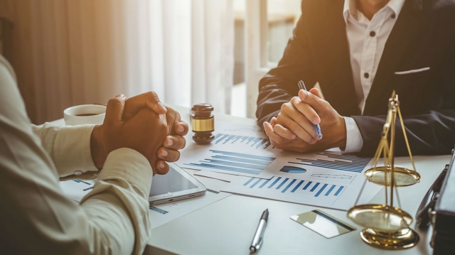 Why Do You Need a Banking & Finance Lawyer in Dubai?