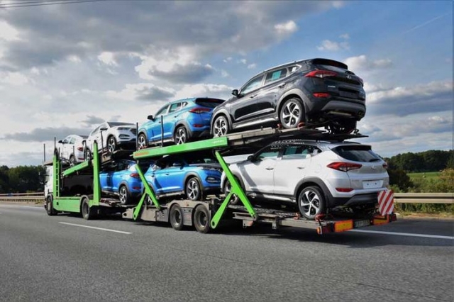 What to Expect When Shipping Your Vehicle in New Mexico