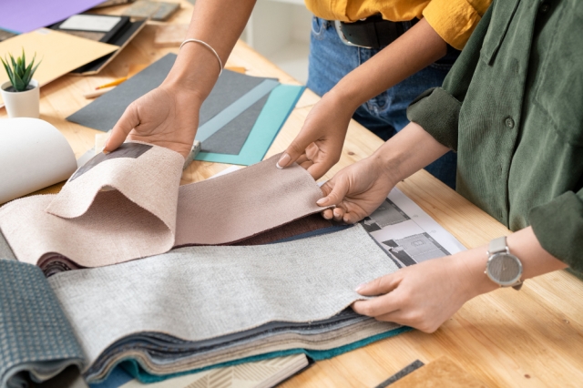 Which USA Fabric Stores Offer the Best Shipping & Return Policies for Cotton Fabric?